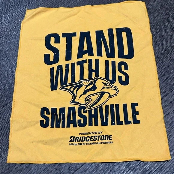 Yellow Smashville Rally Towel (Nashville Predators) - Picture 1 of 1